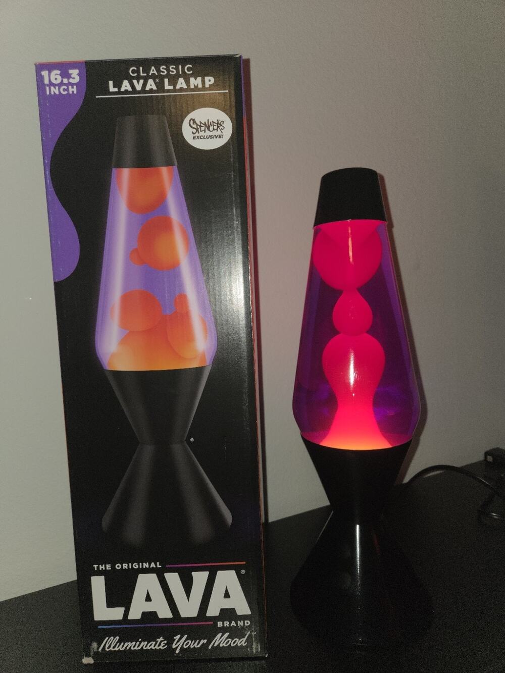NEW Lava Lamp XL 52 Oz 16.3" Black Base Magma SOLD OUT Rare